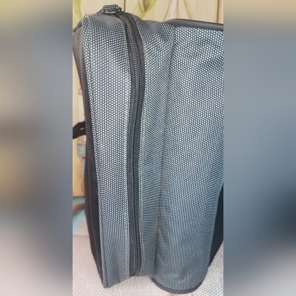 Bvlgari Parfums Nylon Pouch Case - Picture 11 of 14